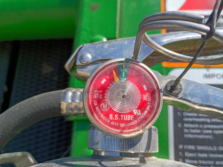 2014-john-deere-469-image-15