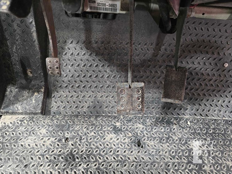 2019-club-car-carryall-1700-image-11