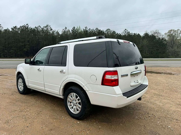 2014-ford-expedition-limited-image-8