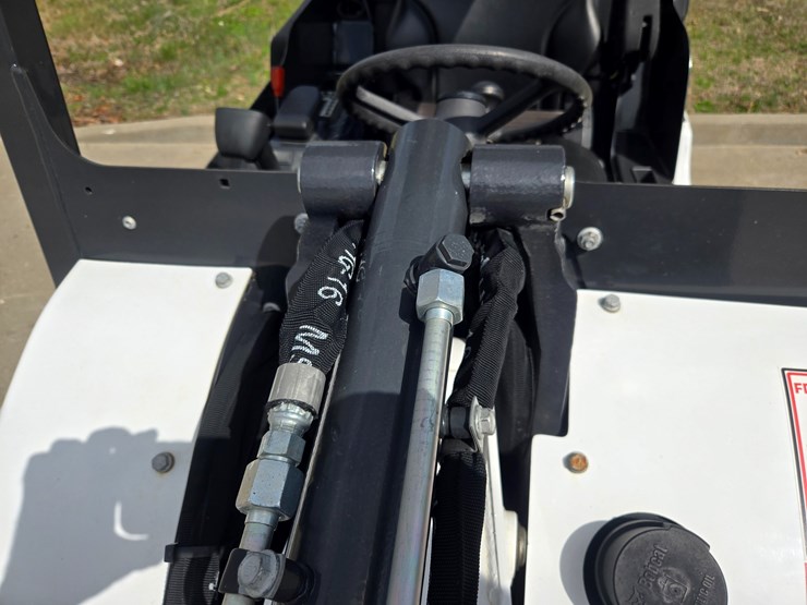 2023-bobcat-l28-image-62