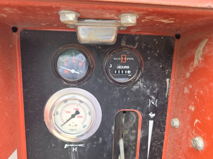 2017-ditch-witch-fx30-image-44