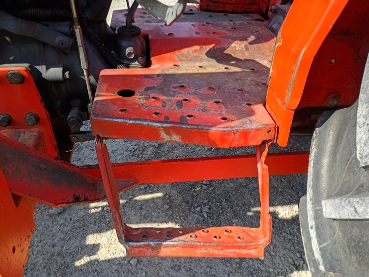 2001-kubota-l4300-image-26