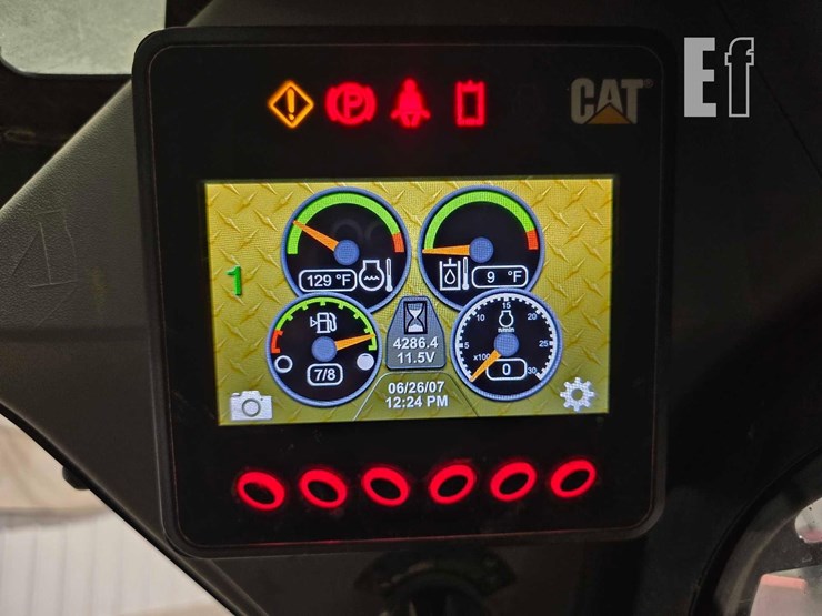 2018-caterpillar-259d-image-21