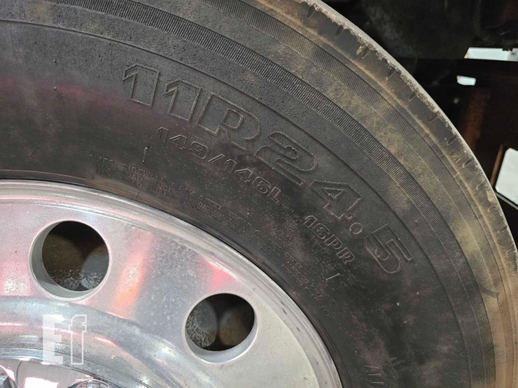 2004-international-paystar-5900-image-28