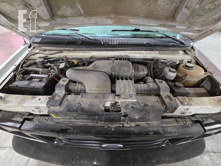 2005-ford-e150-image-16