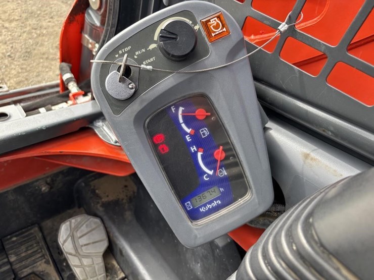 2018-kubota-ssv65-image-24