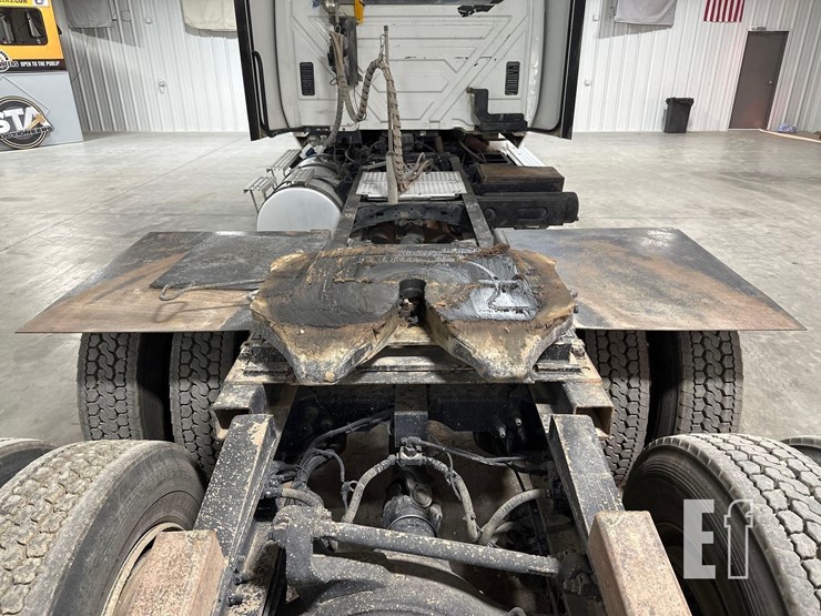 2017-international-prostar-image-9