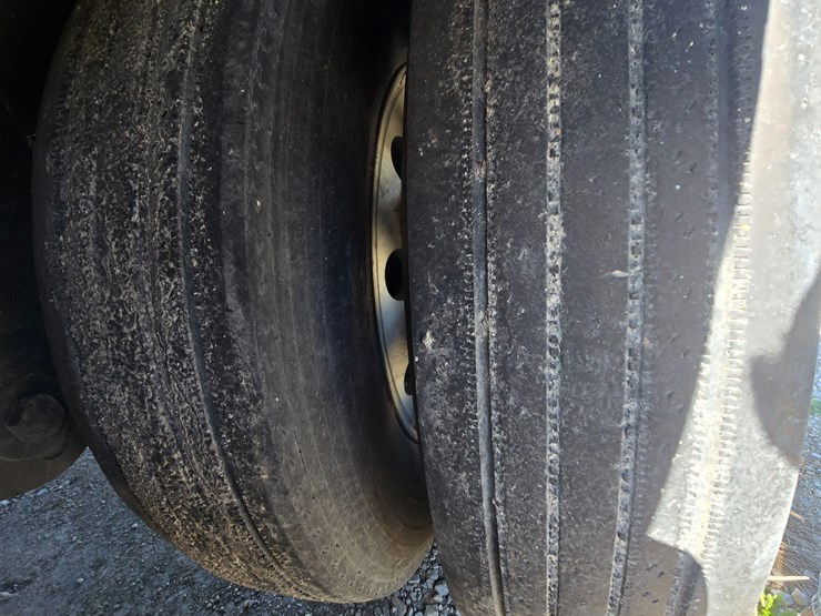 2010-timpte-hopper-bottom-image-38