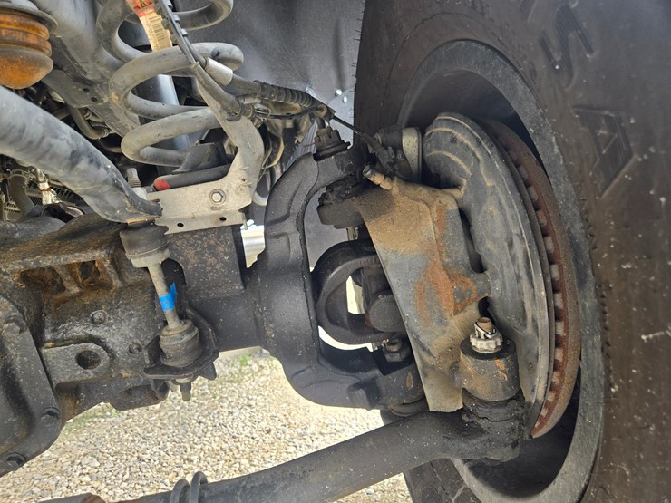 2020-ford-f550-image-115