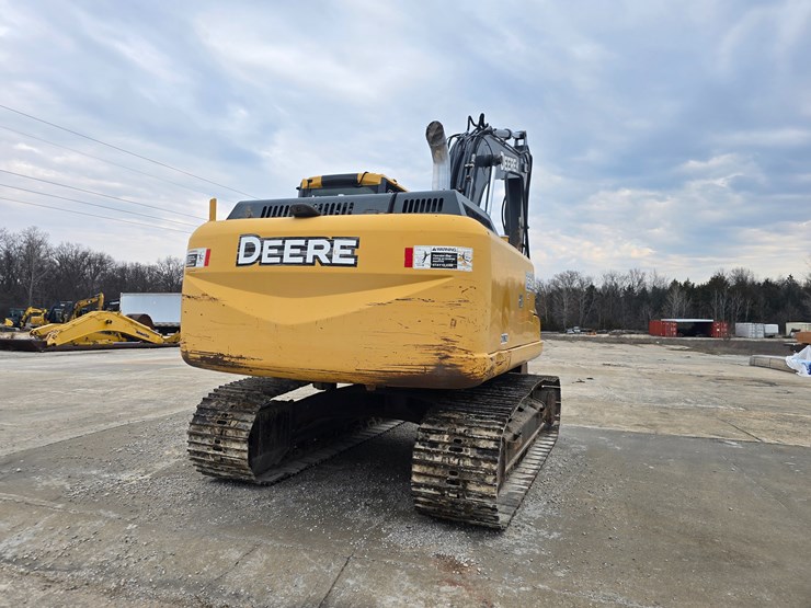 2014-deere-160g-lc-image-9