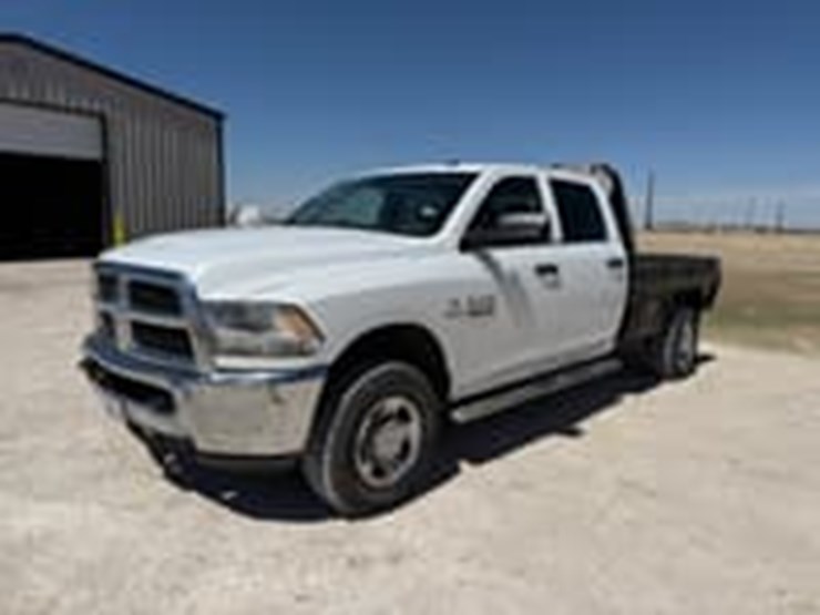 2014-ram-2500-tradesman-image-3