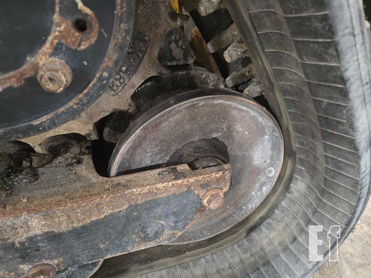 2021-jcb-3ts-8t-image-25