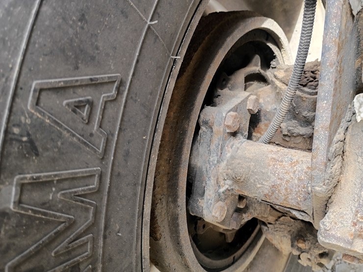 2009-freightliner-cascadia-125-image-123