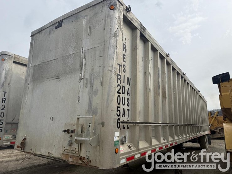 2007-j&j-transfer-trailer-attr-04-image-1