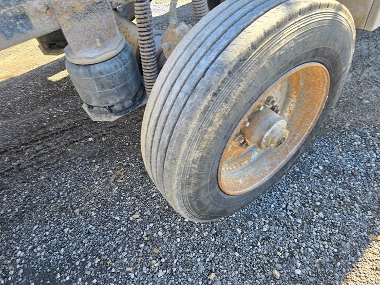 1998-mack-rd688s-image-71