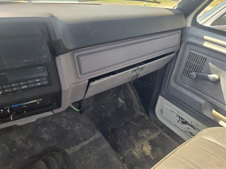 1997-ford-f700-image-44