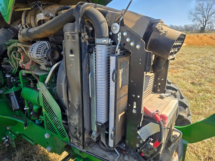 2019-john-deere-5100e-image-24