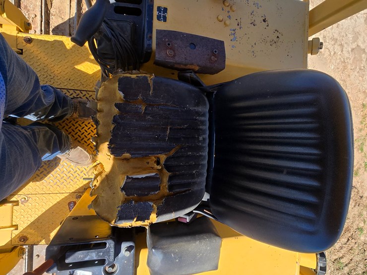 1998-deere-650g-image-28