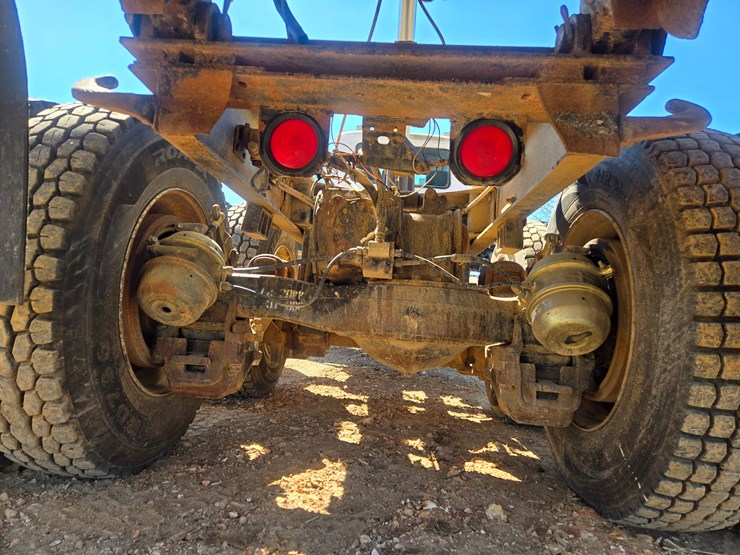 1998-mack-rd688s-image-100