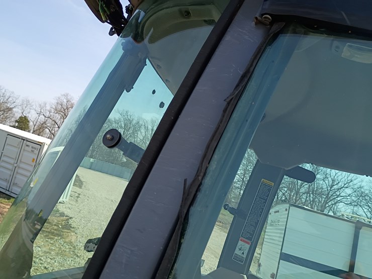 2019-kubota-m7060-image-84