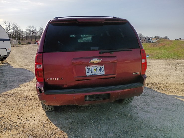 2010-chevrolet-tahoe-image-6