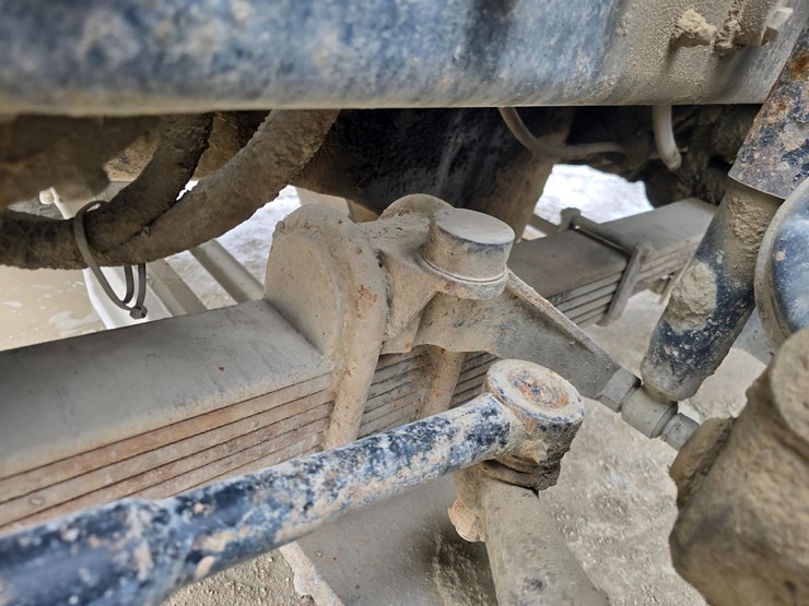 #22591-•-2007-mack-cv713-granite-roll-off-truck-image-28