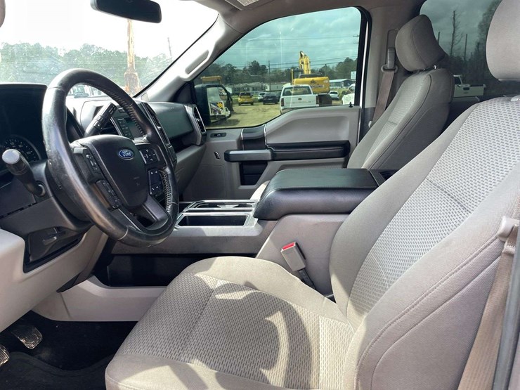 2017-ford-f150-image-10