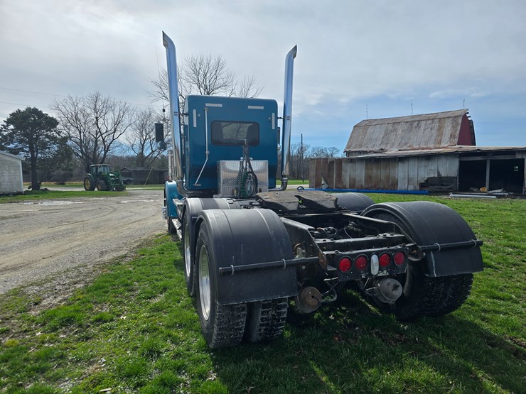 2007-kenworth-w900-image-7