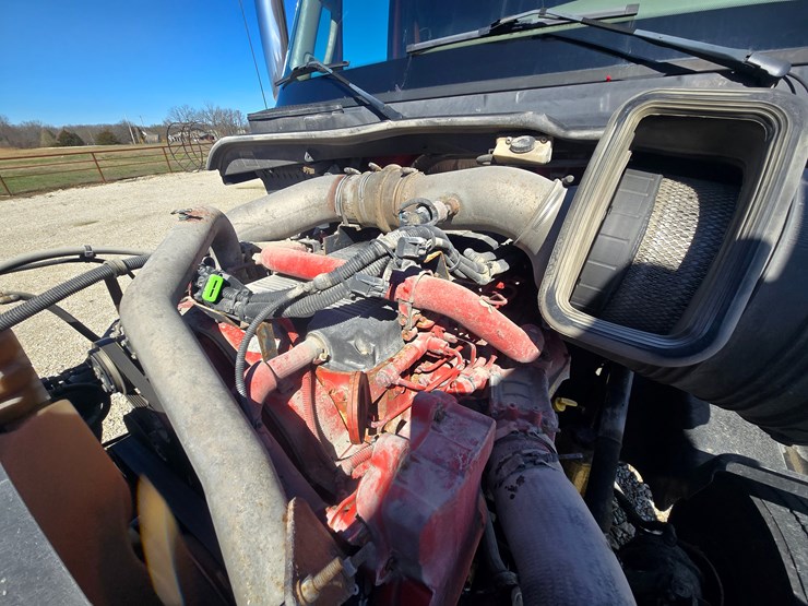 2014-international-prostar-image-32