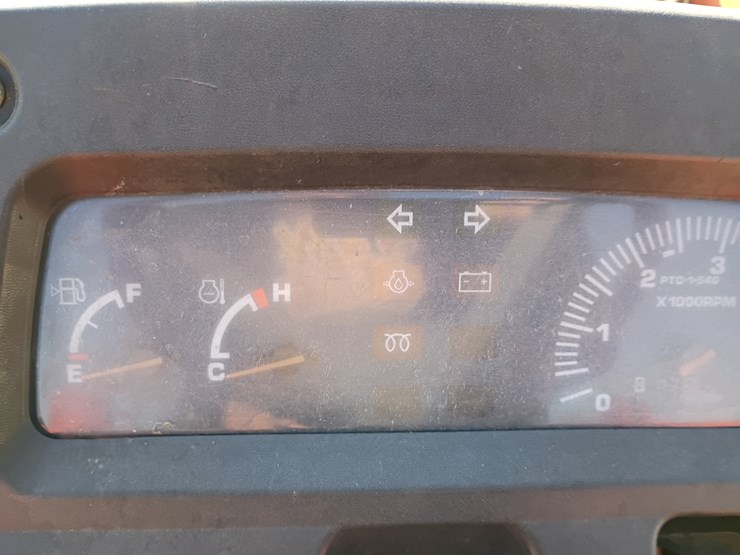 2001-kubota-l4300-image-29