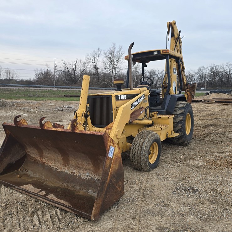 1993 DEERE 710D