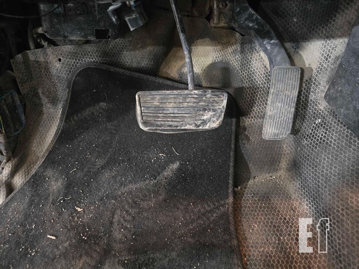 2014-chevrolet-2500hd-image-11