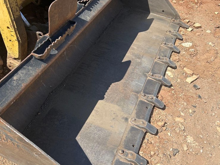 2011-caterpillar-299c-image-9