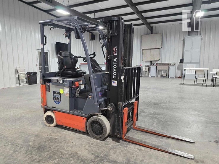 toyota-8fbc18u-image-2