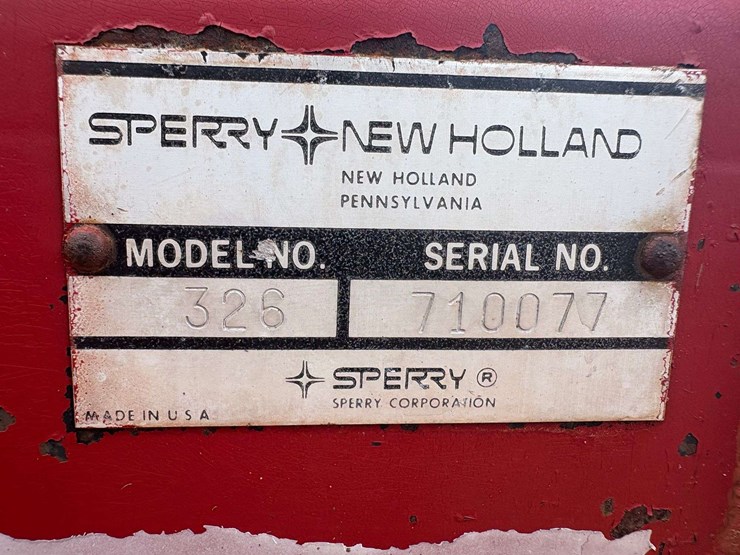 new-holland-326-image-31