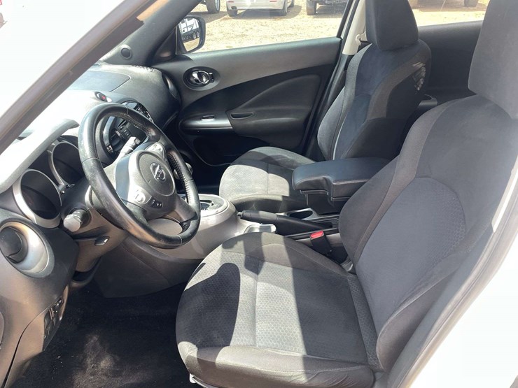 2015-nissan-juke-image-10