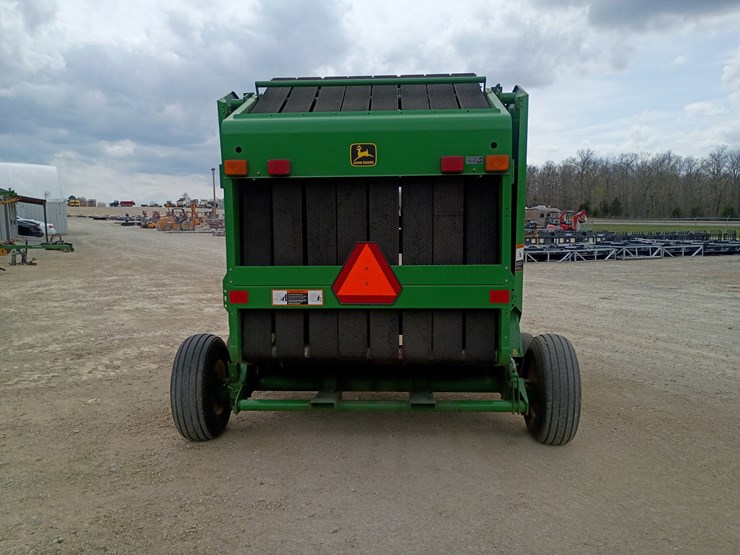 2000-john-deere-556-image-4