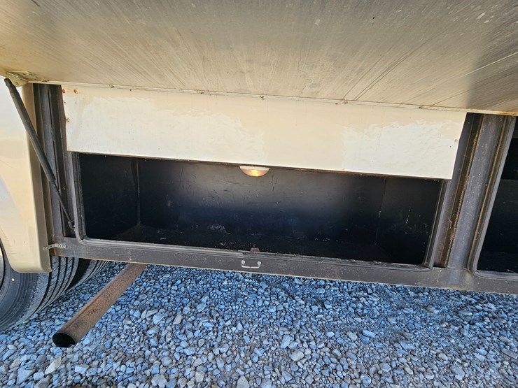 #22198-•-2007-georgie-boy-landau-motorhome-image-89