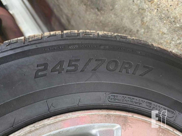 2013-ford-f150-xlt-image-31