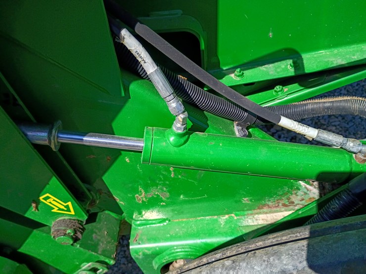 2014-john-deere-469-image-29