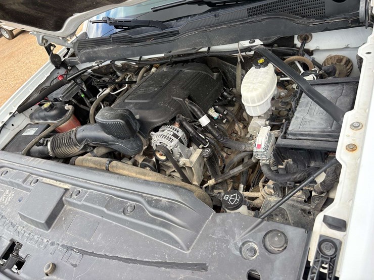 2019-chevrolet-2500-image-25