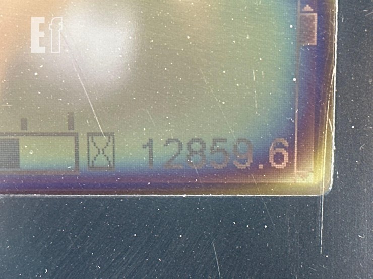 2011-caterpillar-d6t-image-22