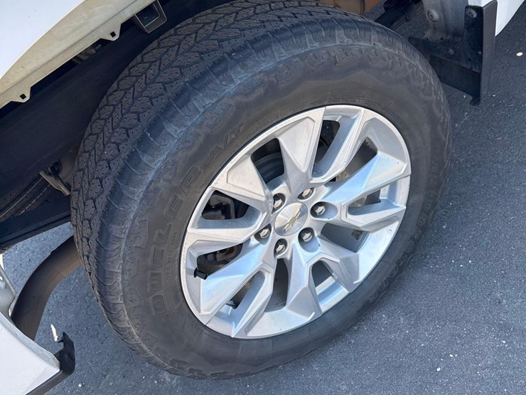 2020-chevrolet-silverado-1500-image-25