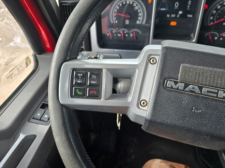 #22592-•-2019-mack-anthem-sleeper-truck-image-67