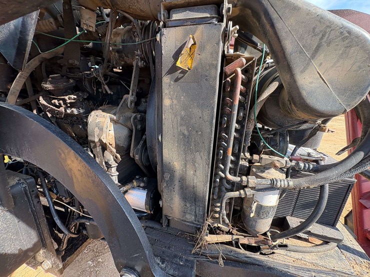 new-holland-7635-image-33