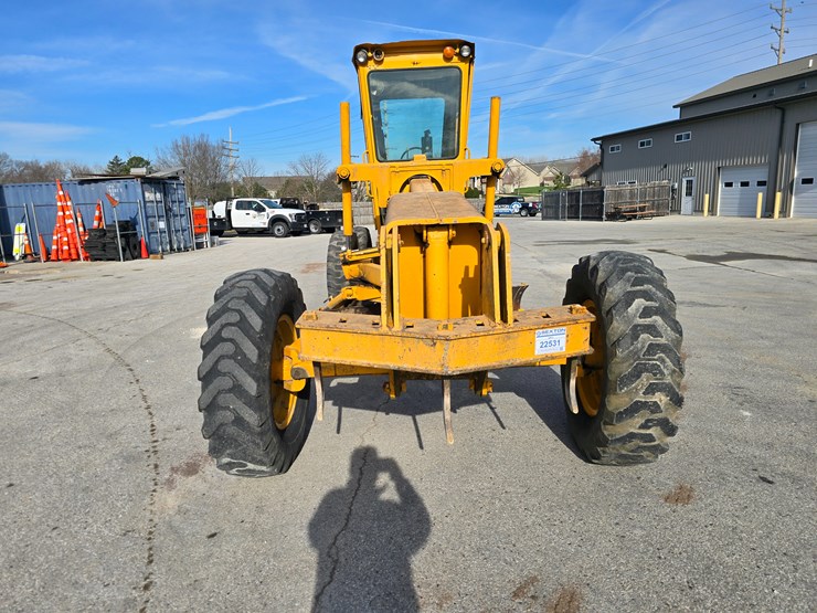 1971-deere-570a-image-20