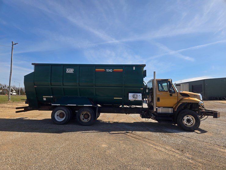 2013-international-workstar-7400-image-22