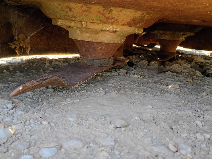 john-deere-1025-image-9