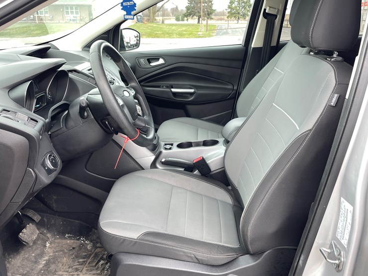 2015-ford-escape-image-40