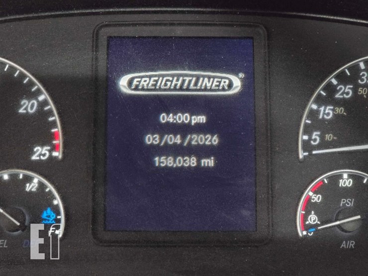 2020-freightliner-cascadia-126-image-13